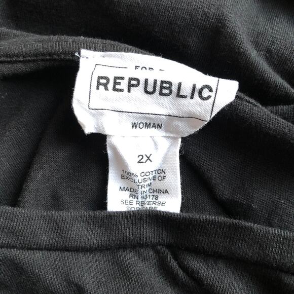 For The Republic Black Top with Button Design Woman's 2X - Picture 8 of 10